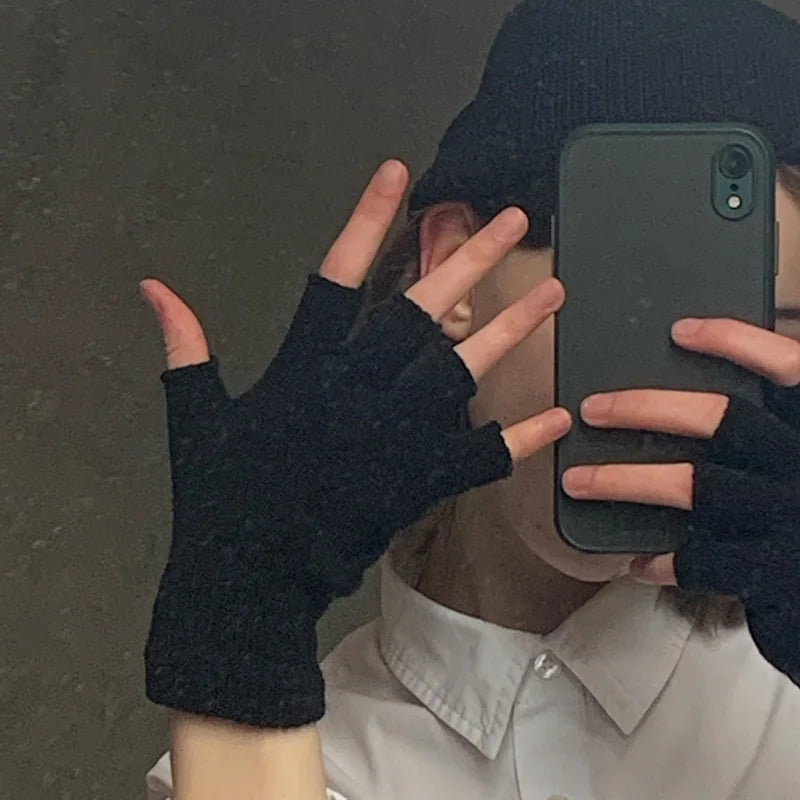 Black Fingerless Knit Gloves – Warm Acrylic Wrist-Length Winter Cycling Gloves | Unisex Half-Finger Fashion Accessories